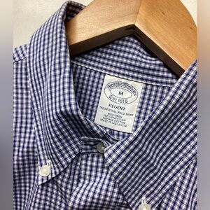 Brooks Brothers Regent Button down shirt. Size Medium
